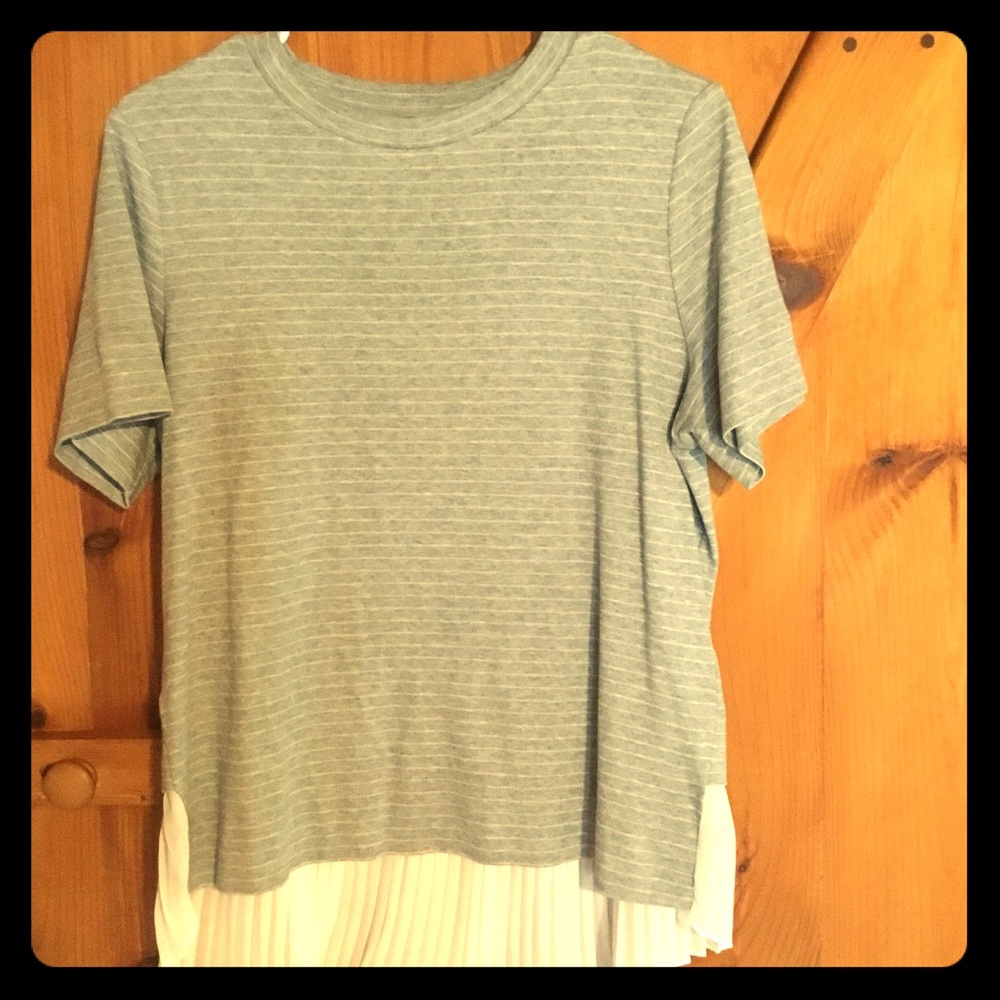 Banana Republic tshirt—small